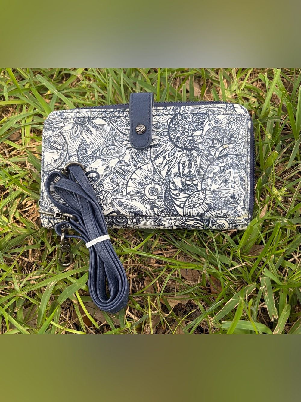 Sakroots Navy and White Floral Crossbody Clutch